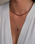 Ruby Quartz Baguette Amulet Ketting Set | Goudkleurig